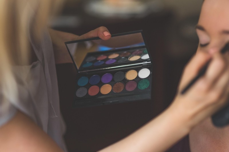 Makeup irritation